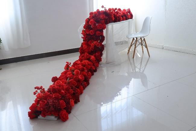Elegant Flower Rows Set - Red