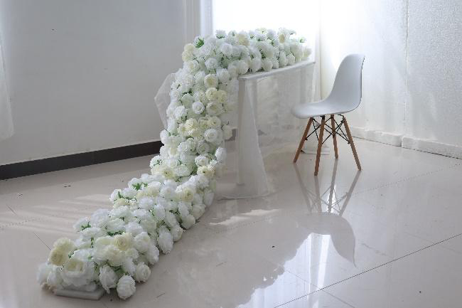 Elegant Flower Rows Set - White